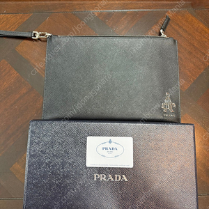 프라다 정품 Saffiano voyage NERO컬러 백화점구매 상태최상급 싸게팝니다.!!!