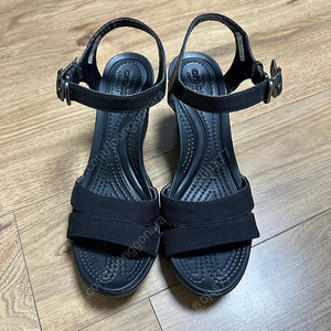 크록스 레이웨지2. w7 거의새거