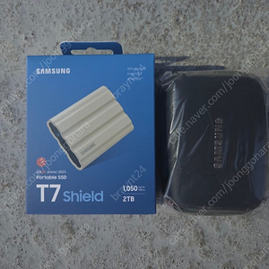(미개봉, 정품)삼성 ssd t7 shiel d 2tb 판매. 택포 + 케이스 사은품