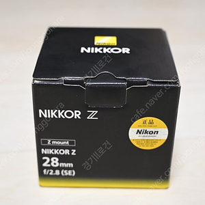 니콘 Z 28mm f2.8 SE 렌즈 거의 새것 팝니다.