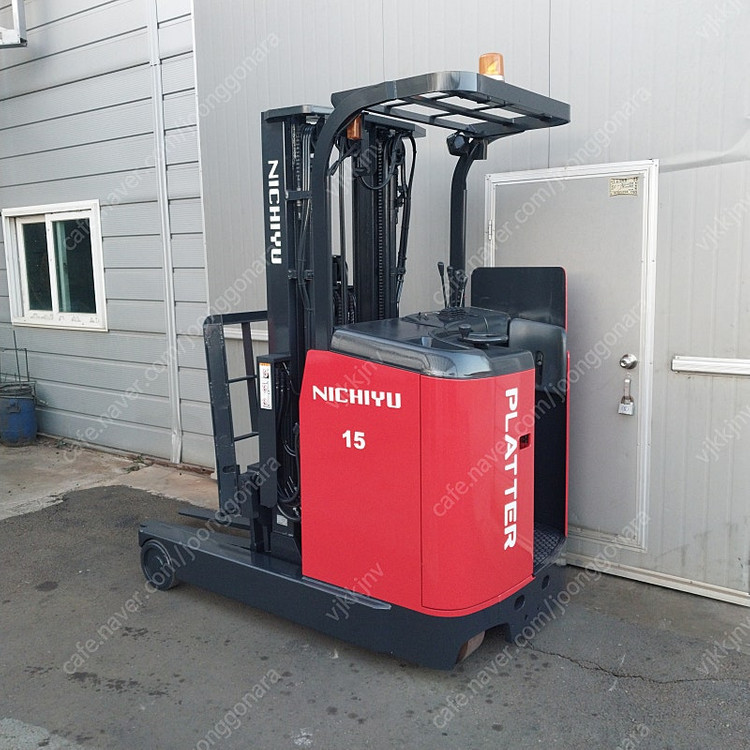니찌유 중고 전동지게차 1.5톤 싸이드쉬프트장착 3단5000MM 2017년식 상품배터리--1