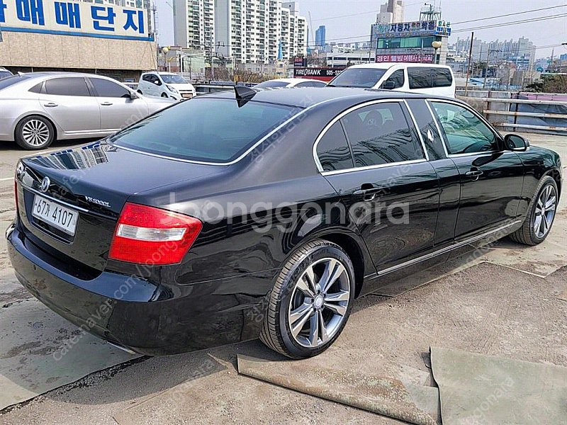 KG모빌리티(쌍용) 체어맨W V8 5000 LIMOUS...--5