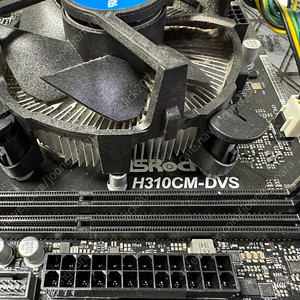 i3 9100f + asrock H310CM -DVS + 팀그룹 DDR4 3200 16x2 + 삼성 DDR4 2666 8G​