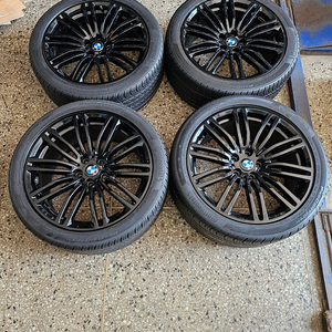 bmw 5시리즈 순정 19인치 휠타이어 4개셋트판매