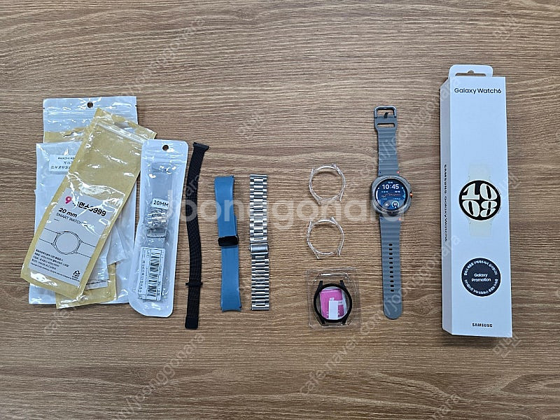 갤럭시 워치6 40mm + 케이블, 케이스 여분--0