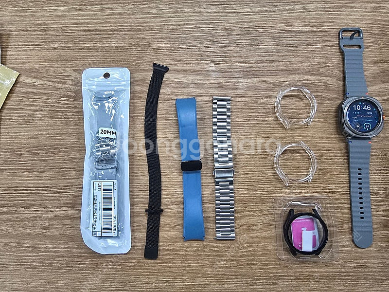 갤럭시 워치6 40mm + 케이블, 케이스 여분--1
