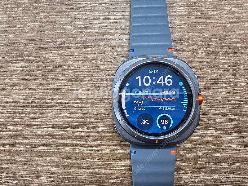 갤럭시 워치6 40mm + 케이블, 케이스 여분--2