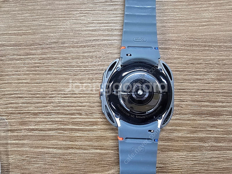 갤럭시 워치6 40mm + 케이블, 케이스 여분--3
