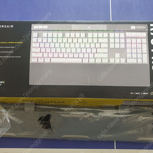 커세어 K70 RGB PRO OPX 화이트 키보드