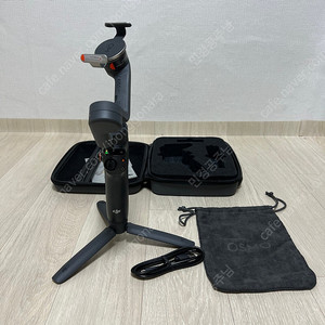 DJI 오즈모 모바일6 팝니다 (정품 가방 포함)