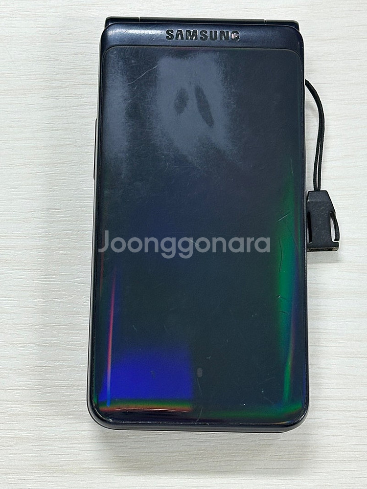 갤럭시폴더2 블랙색상 32용량 가성비좋은 꿀매물 단말기...--1