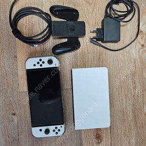 닌텐도 스위치 oled 512기가 팝니다