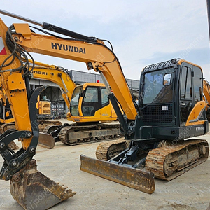 현대 HX60MT 2019년식 코끼리집게 회전라인 발판전환옵션 02 중고굴삭기