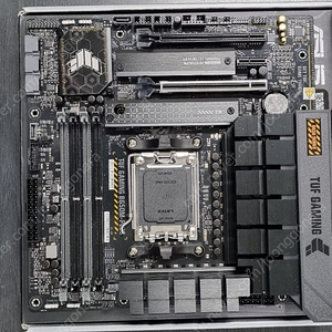 ASUS TUF GAMING B650M - PLUS 메인보드 팝니다