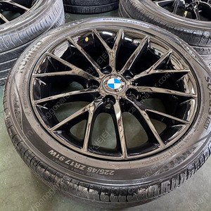 [판매] BMW 118d F바디 17인치 휠타이어 판매합니다.
