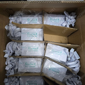 마이크로닉스 700w 풀체인지 화이트