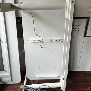 이케아 베칸드 높이조절 책상