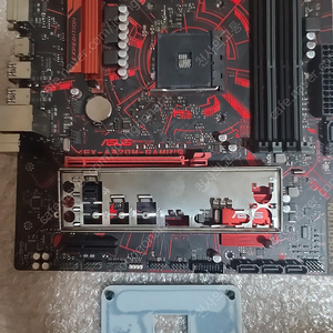 asus ex a320m gaming + 백패널 + 쿨러받침대