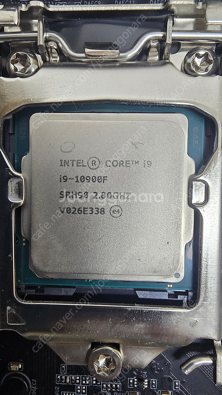 z490 visionD, 10900f, gskill 3...--1
