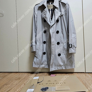 버버리 반코트 총길이 78cm 봄코트
