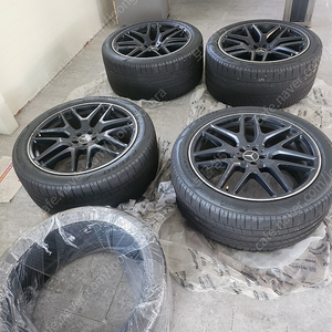 벤츠 GLE63AMG 정품 22인치 휠타어