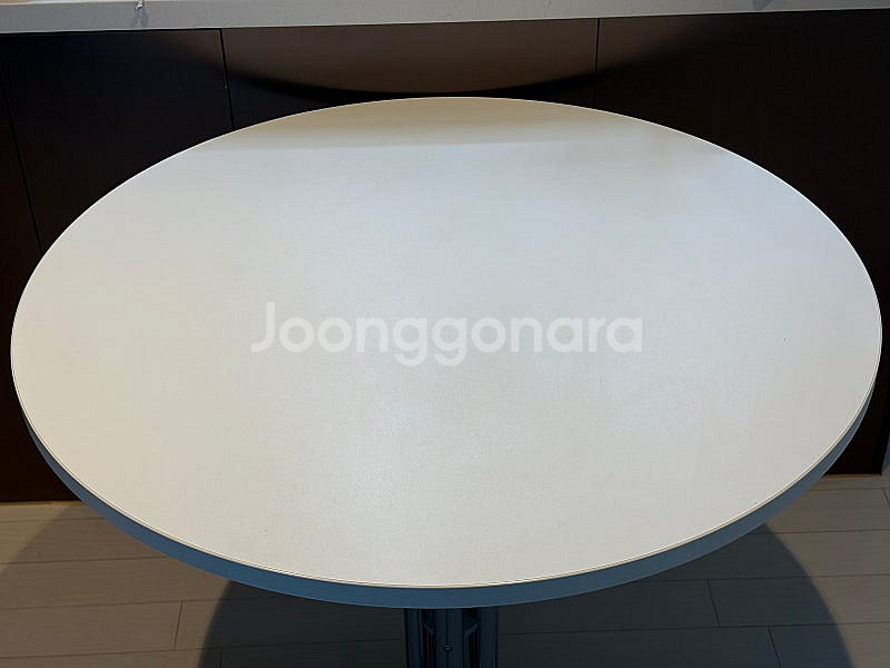 [L&C stendal] Teatro 432 Table...--1