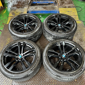 20인치 BMW X5 X6 M50d 468M 유광블랙 정품 중고휠타이어 1대분