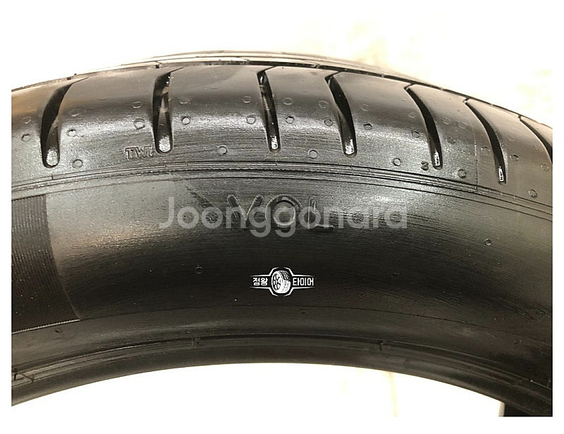 중고타이어 피렐리 피제로 235/50R19 XC40 코...--8