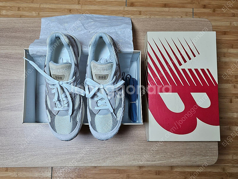 뉴발란스 992 문락 머쉬룸 250사이즈 l (25--3
