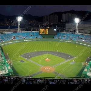 5월2일 사직구장 야구 경기 티켓 좋은 2자리 구합니다