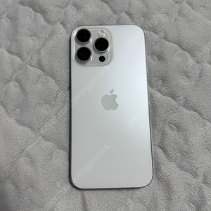 아이폰 16 프로맥스 홍콩판 자급제 카메라무음 5일사용 256GB 화이트티타늄