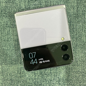 갤럭시Z플립3 256G 퍼플 무잔상 초초초초미세점 12만원 판매해요
