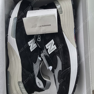 뉴발란스 992 BK 메이드 인 USA