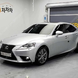 @16년식 IS(3세대) 200t 전국최저가격중고차전액할부최대72개월저신용저금리