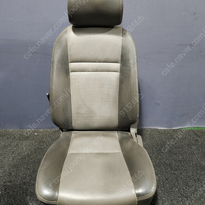 4242 포터2 운전석 가죽 시트 열선x 팝니다 이미지