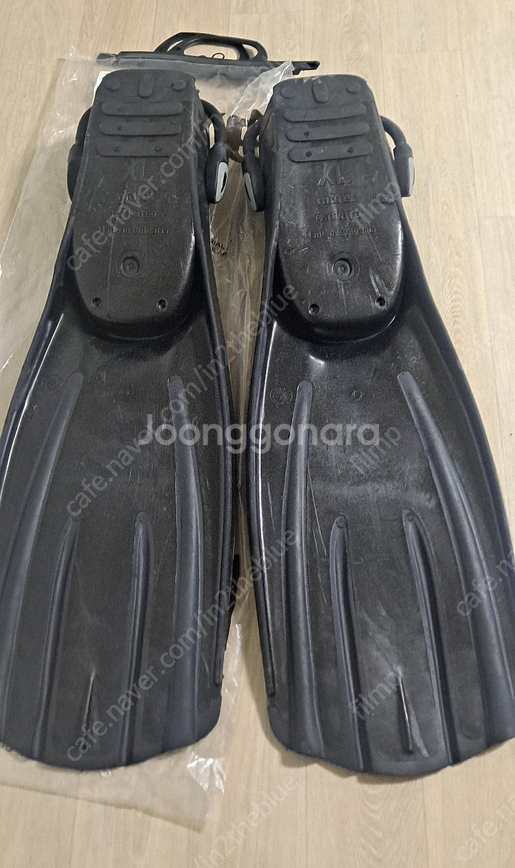 스쿠버 다이빙 장비 핀 렌턴 티타늄나이프 롤백 걸 마스...--2