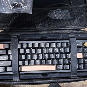 Meletrix zoom65 올리비아 다크 유선 기계식 키보드