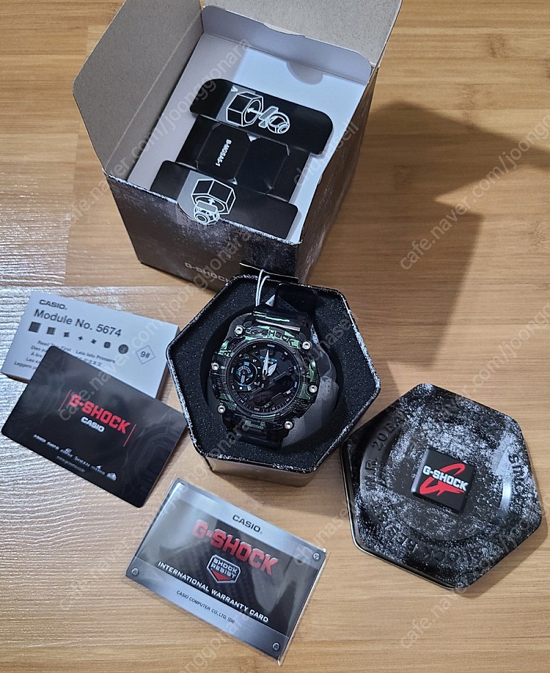 지샥 GA-2200NN 디지털 노이즈/ 보증서 풀셋/ 새 제품