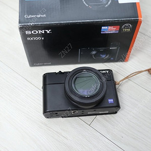 소니 RX100 M5