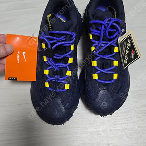 나이키 ACG 마운틴 플라이2 로우 GTX 고어텍스 퍼플 230mm 판매합니다 트레킹화
