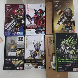 SHF 가면라이더 피규어 팝니다.
