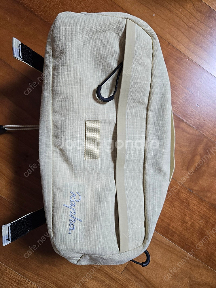 라파 핸들 가방 익스플로어 바백 판매합니다.--0