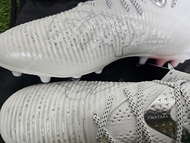 [한정수량타임세일]푸마 퓨처8 얼티메이트 MG White Out팩--8