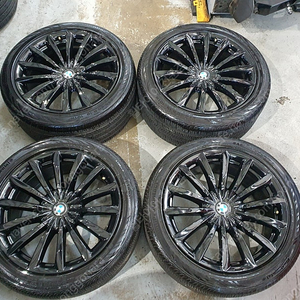 # BMW G11 7시리즈 G32 6GT 19인치 정품 휠타이어 판매합니다