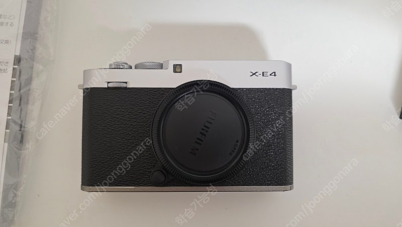 후지필름 x-e4 실버 이미지