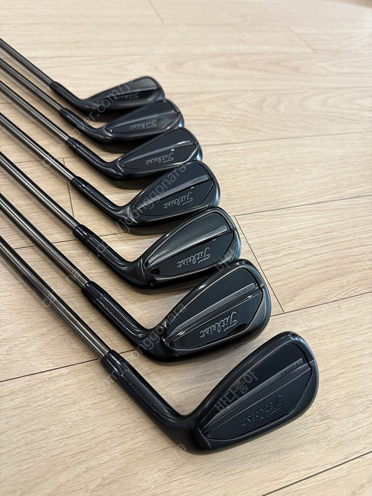 타이틀리스트 T200 한정판 블랙 아쿠시네트코리아--4