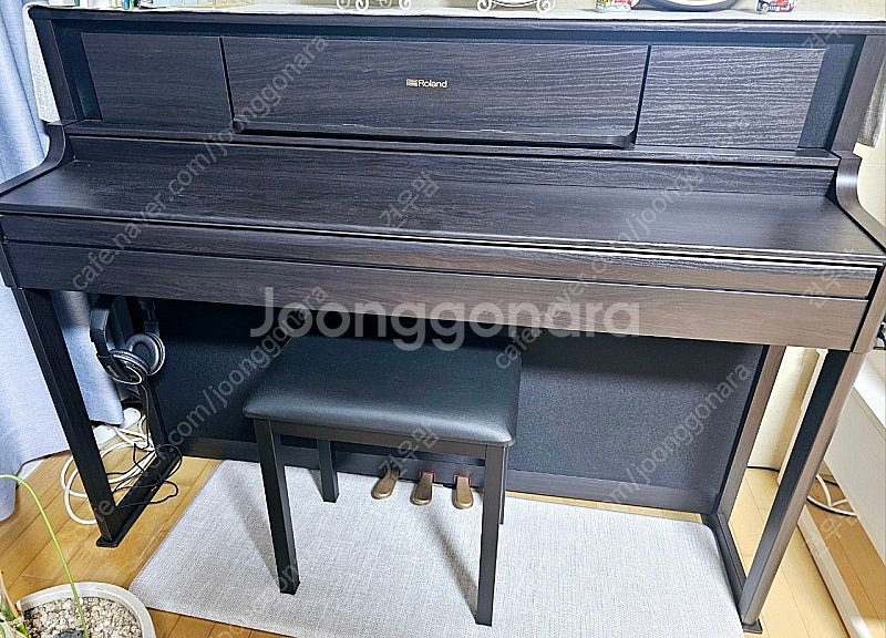 롤랜드 전자목건피아노 LX705--1