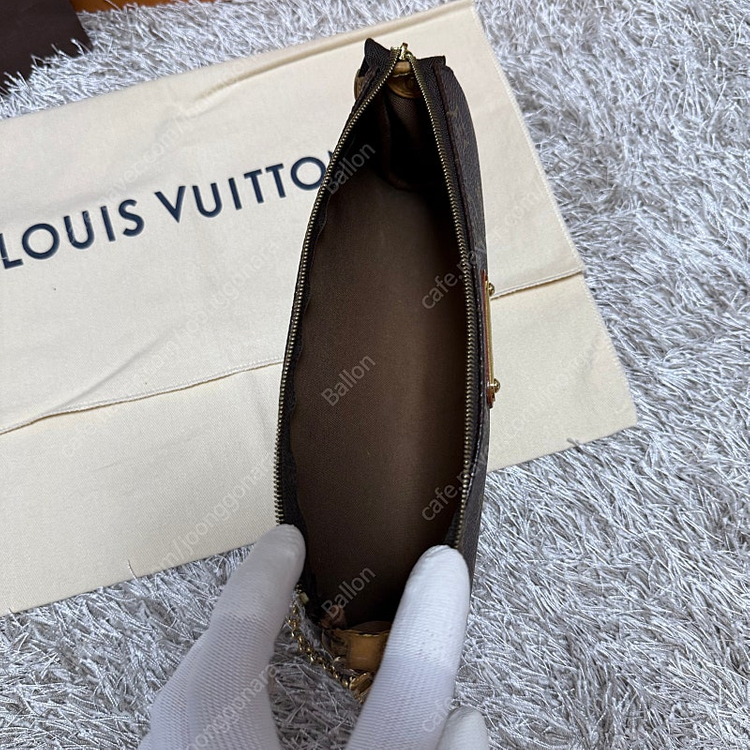 정품 루이비통 에바클러치 상태A+급 이미지
