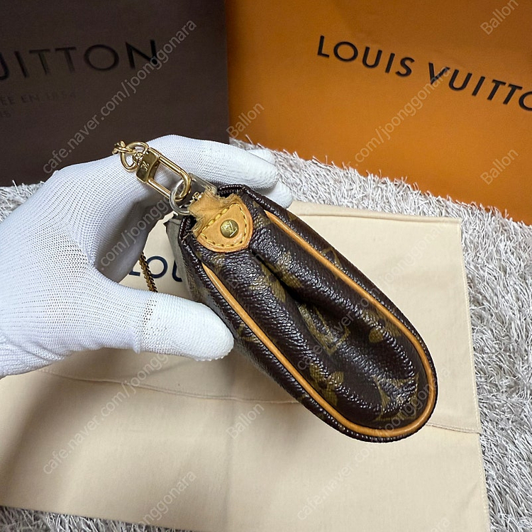 정품 루이비통 에바클러치 상태A+급 이미지