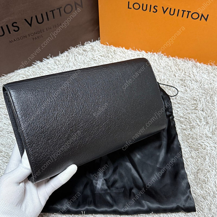 정품 입생로랑 벨드쥬르 클러치 가방 이미지